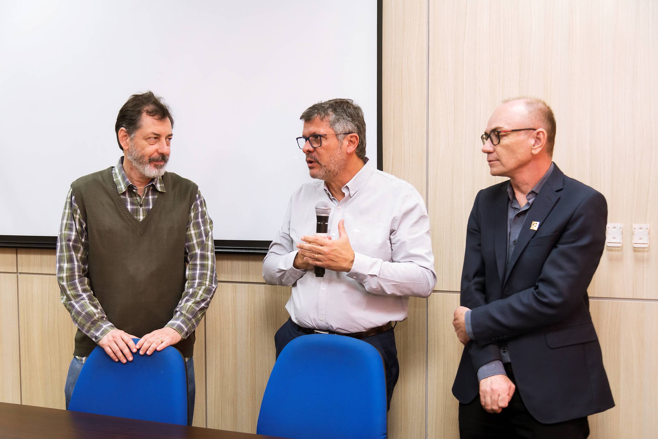 Cepasp Face UFG lança livro e projeto sobre políticas públicas